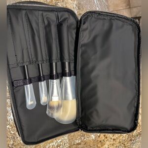 NEW Dior Backstage Brush gift set + makeup bag